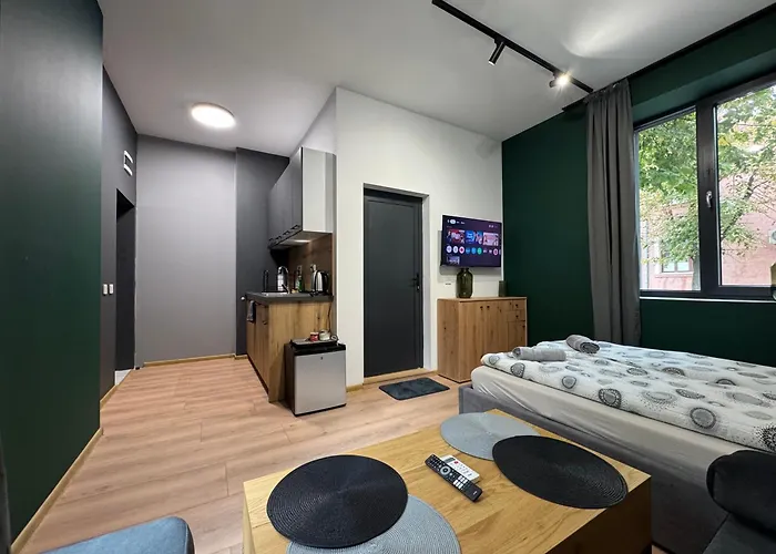 Πανσιόν Plovdiv City Apartments 3*